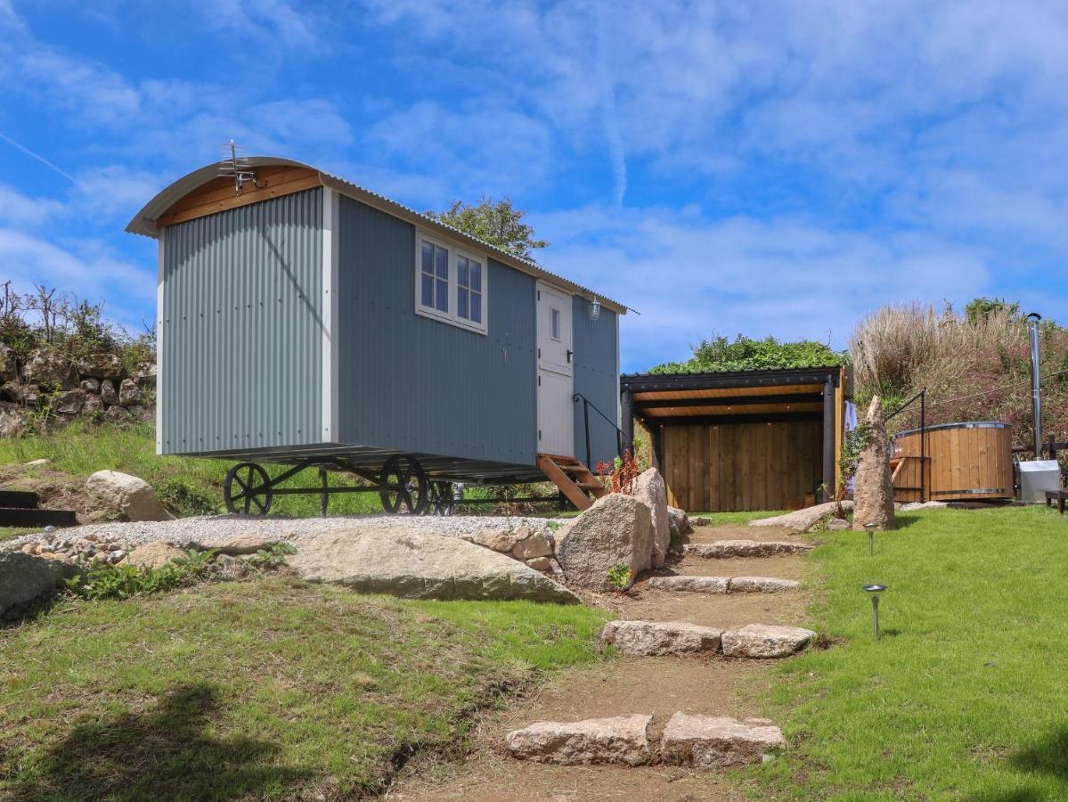 Bosulla Shepherds Hut Пензанс Екстериор снимка