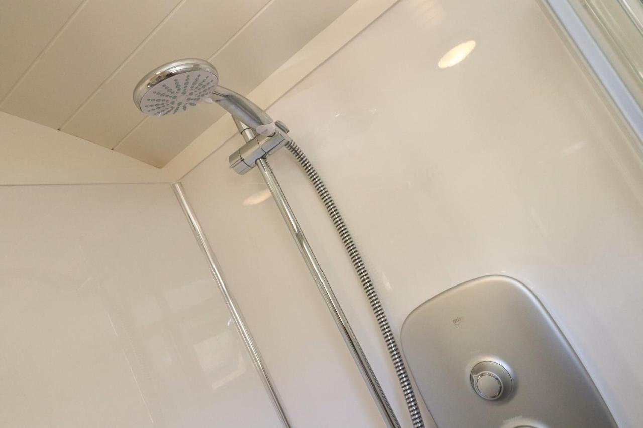 Bosulla Shepherds Hut Пензанс Екстериор снимка